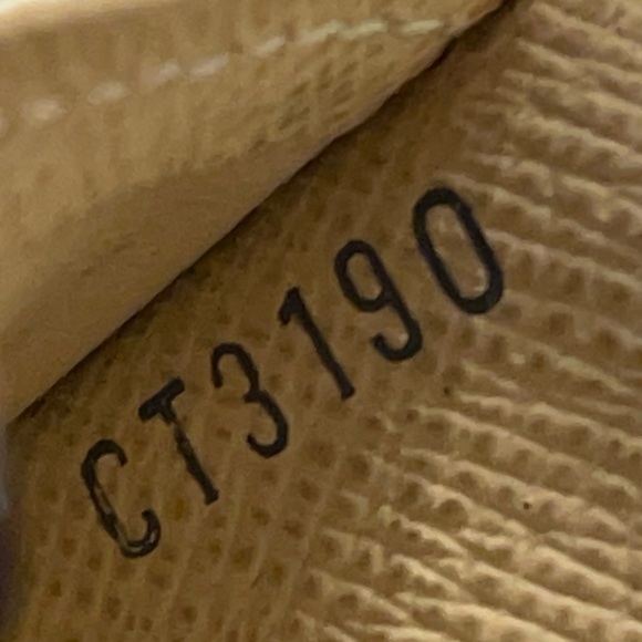 SOLD Authentic Louis Vuitton Card Holder - Picture 2 of 12